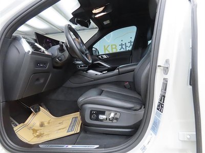 2023 BMW X6 photo 6