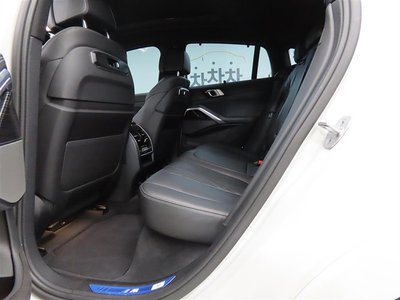 2023 BMW X6 photo 7