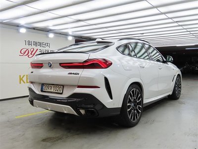 2023 BMW X6 photo 3