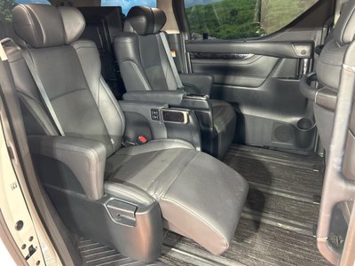 TOYOTA ALPHARD - 9