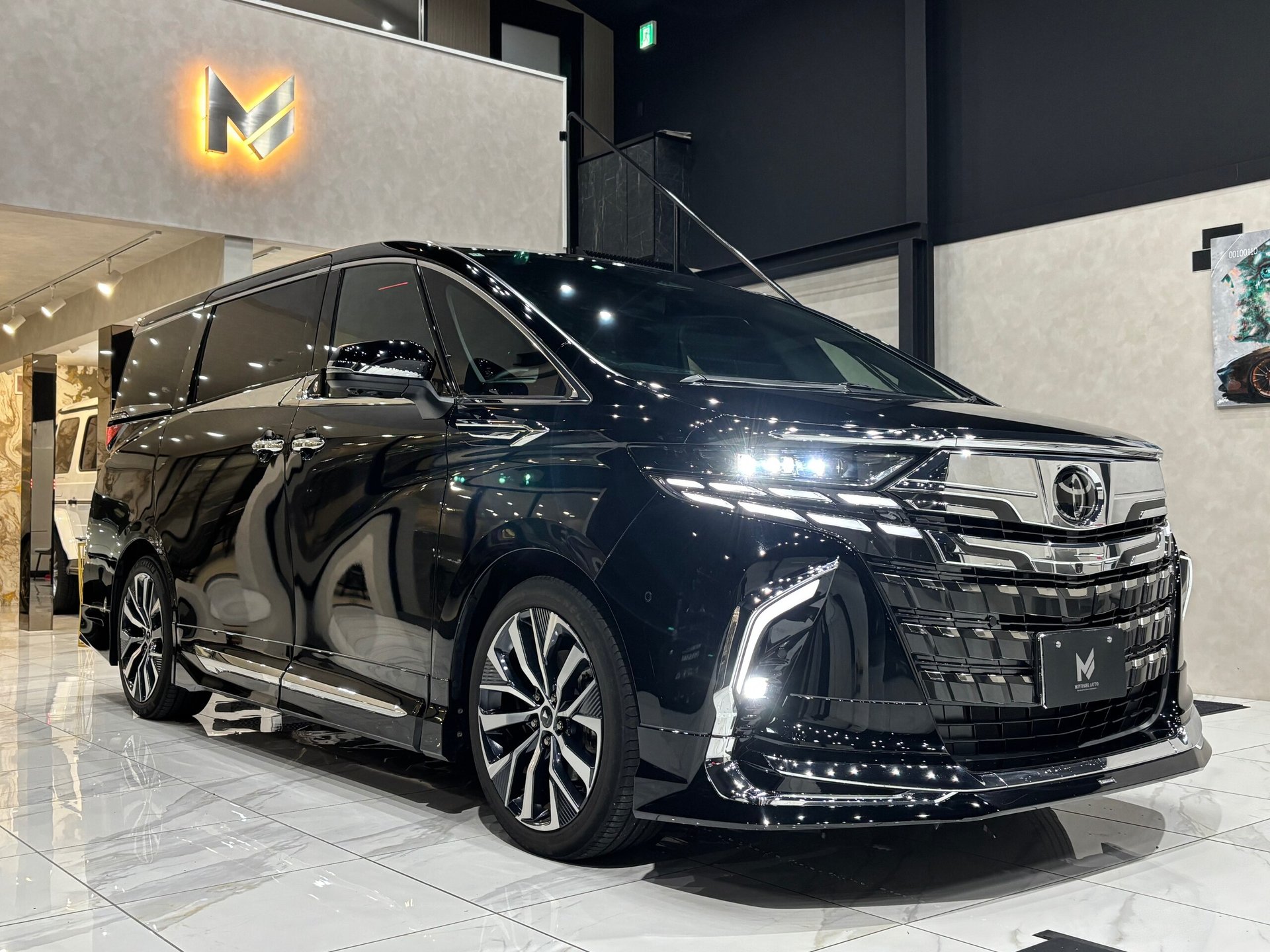 TOYOTA ALPHARD - View 1