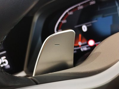2022 BMW X6 — миниатюра 70