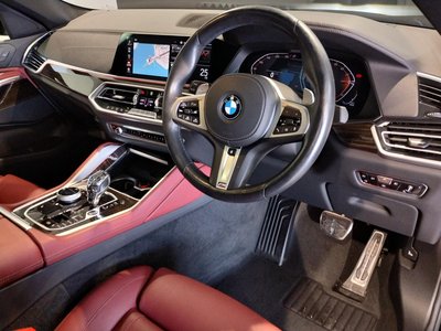 2022 BMW X6 — миниатюра 12