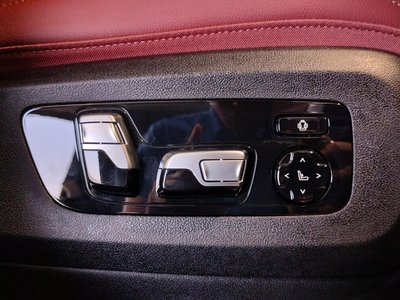 2022 BMW X6 — миниатюра 57