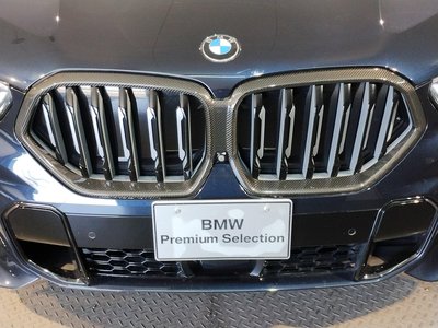 2022 BMW X6 — миниатюра 23