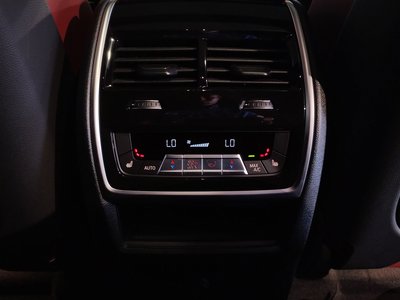 2022 BMW X6 — миниатюра 49