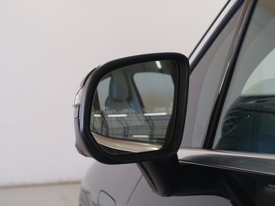 MERCEDES-BENZ EQE - 6