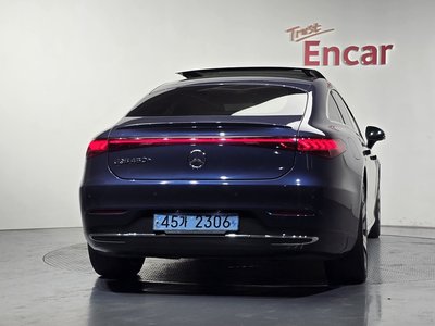 MERCEDES-BENZ EQS - 4