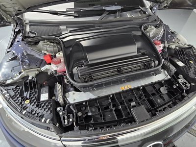 MERCEDES-BENZ EQS - 7
