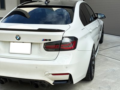 BMW M3 SEDAN - 9