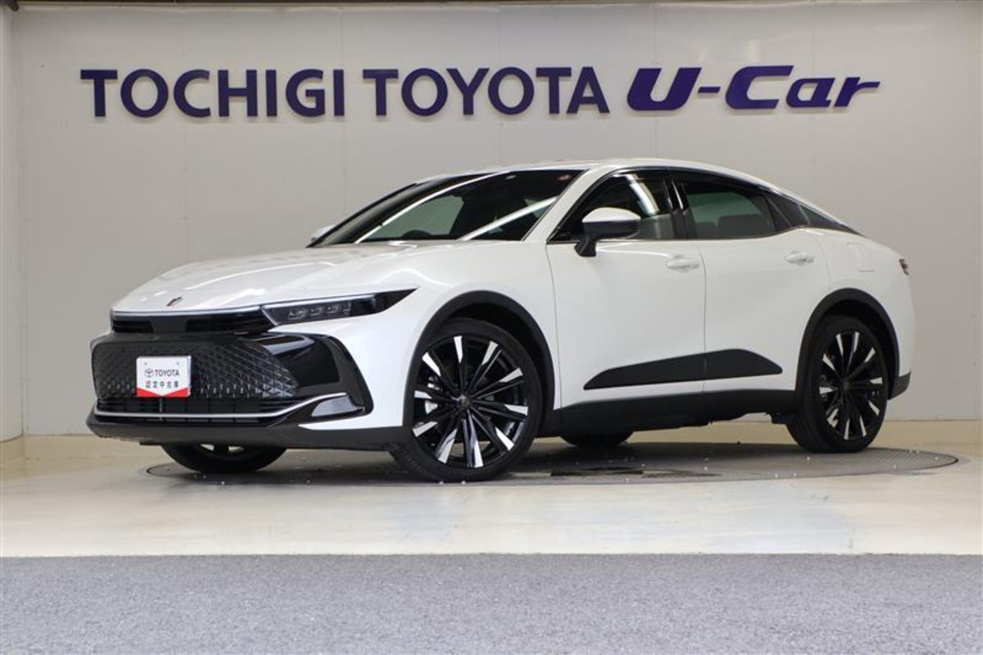 TOYOTA CROWN CROSSOVER - View 1