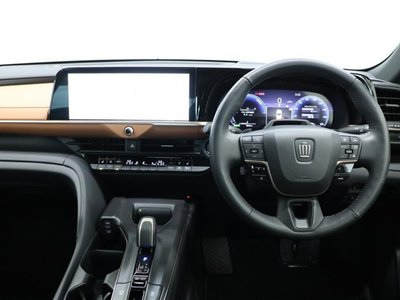 TOYOTA CROWN CROSSOVER - 4