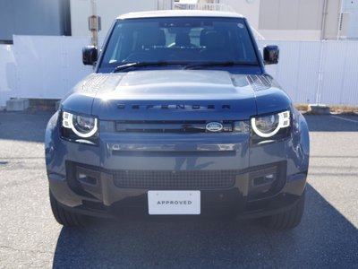 LAND ROVER DEFENDER - 4