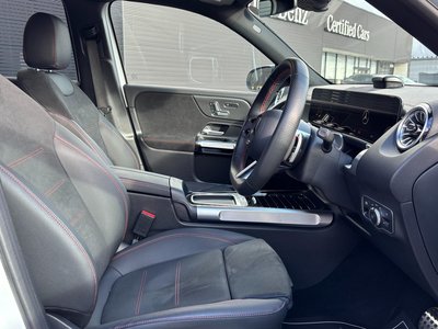 MERCEDES-BENZ EQB - 8