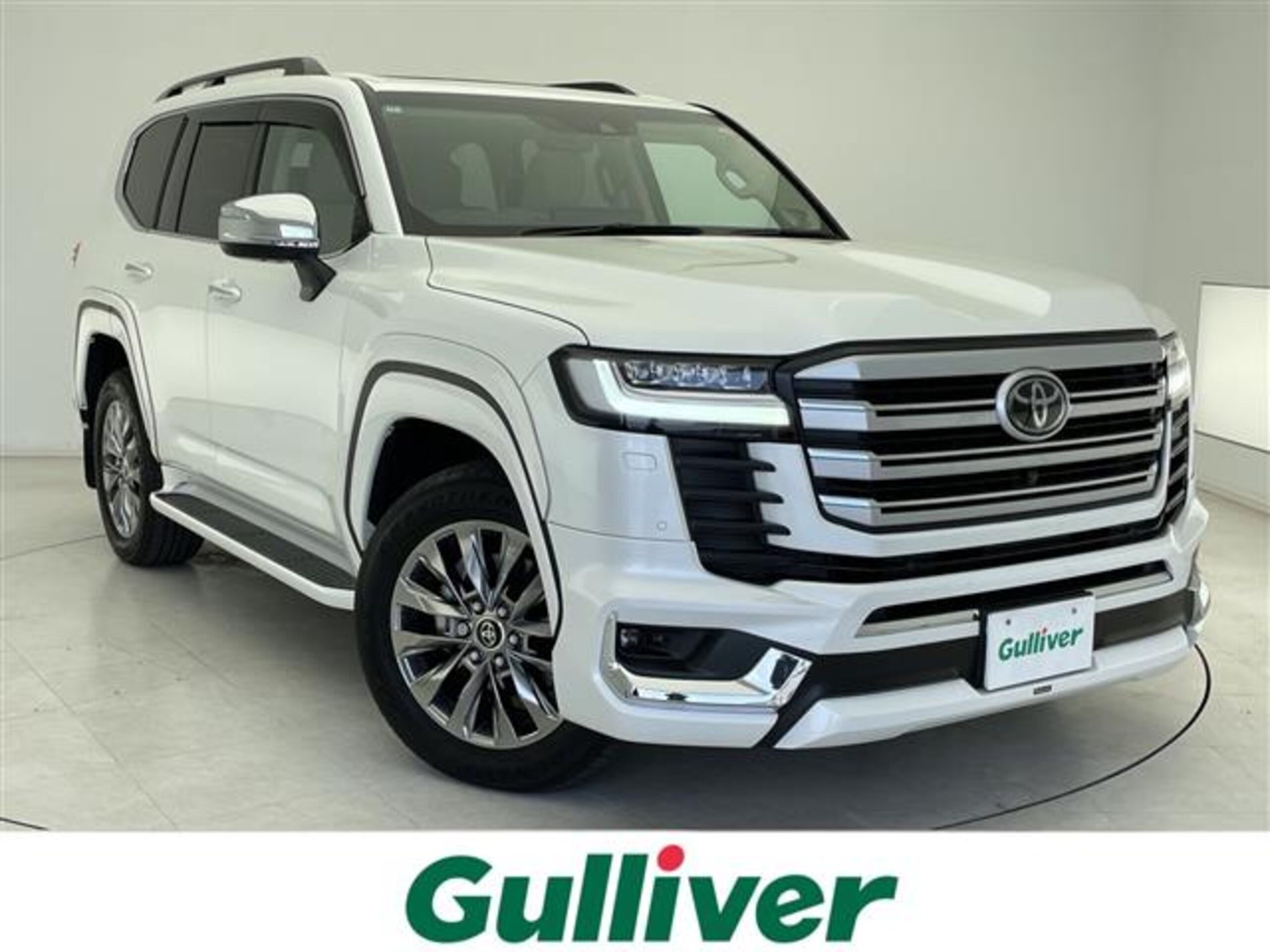 TOYOTA LAND CRUISER 300 - View 1