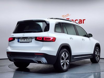 MERCEDES-BENZ GLB - 3