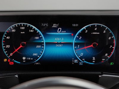 MERCEDES-BENZ GLB - 8