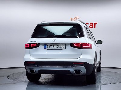 MERCEDES-BENZ GLB - 4