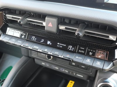 TOYOTA LAND CRUISER 250 - 9