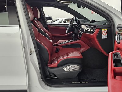 2023 Porsche MACAN thumbnail 16