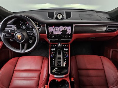 PORSCHE MACAN - 5