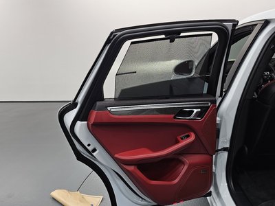 2023 Porsche MACAN thumbnail 15