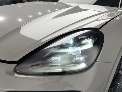 PORSCHE CAYENNE - 9