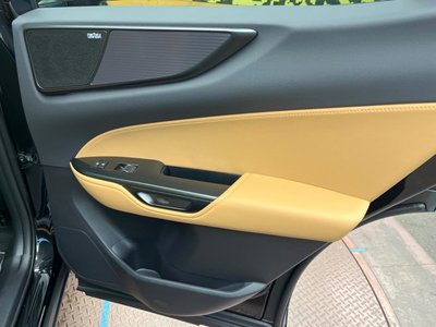 2025 Lexus NX — миниатюра 40