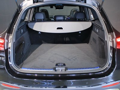 2025 Mercedes-BENZ GLC thumbnail 33
