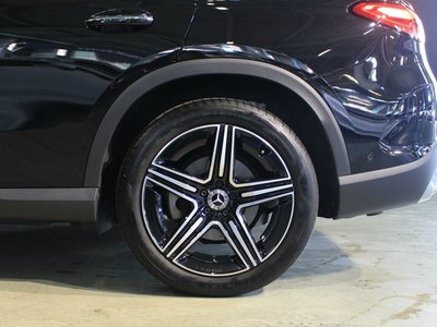 2025 Mercedes-BENZ GLC thumbnail 40