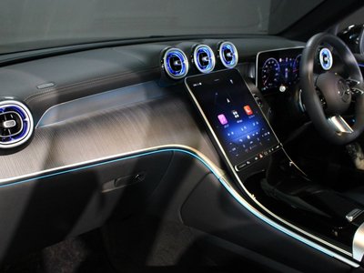 2025 Mercedes-BENZ GLC thumbnail 21