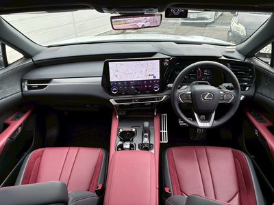 2025 Lexus RX — миниатюра 37