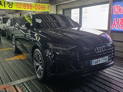 صورة 1 لـ 2022 AUDI Q8