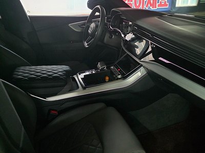صورة 10 لـ 2022 AUDI Q8
