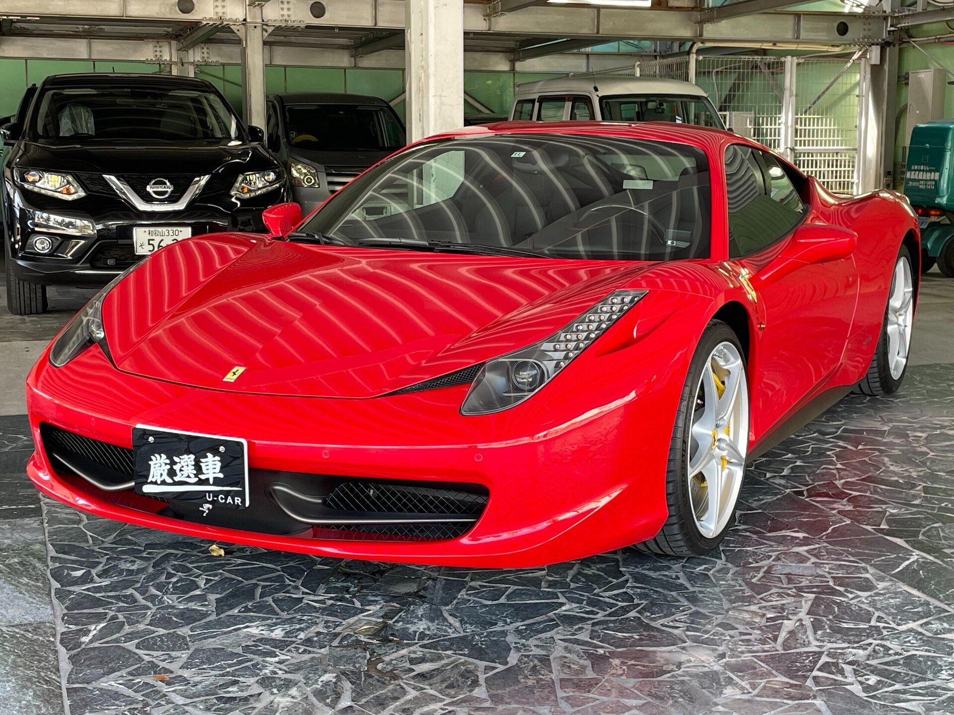 FERRARI 458 ITALIA - View 1