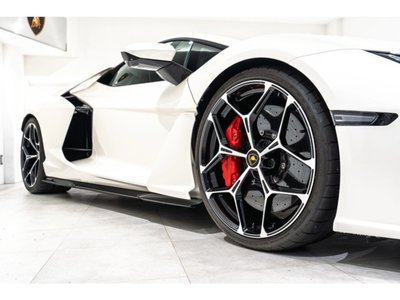 2024 Lamborghini REVUELTO — миниатюра 22