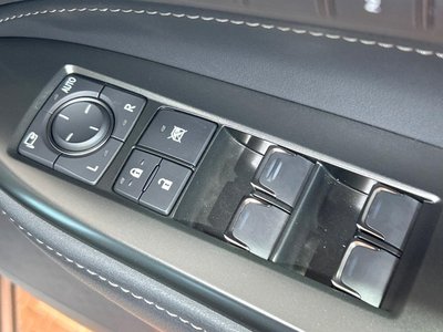 صورة مصغرة 40 لـ 2023 Lexus NX