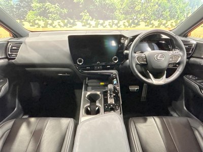 صورة 2 لـ 2023 Lexus NX