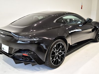 ASTON MARTIN VANTAGE - 6