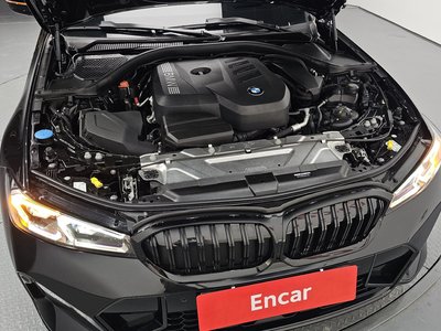 2026 BMW 3 SERIES photo 7