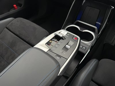 2025 BMW X1 — миниатюра 39