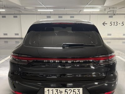 PORSCHE MACAN - 3