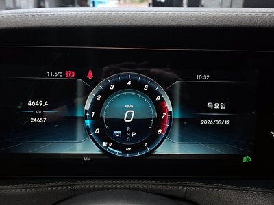 MERCEDES-BENZ S-CLASS - 8