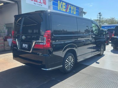 TOYOTA GRAND ACE - 8