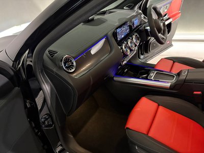 MERCEDES-BENZ GLA - 7