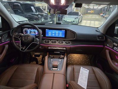 صورة 9 لـ 2025 Mercedes-BENZ GLE