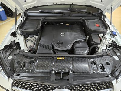 2025 Mercedes-BENZ GLE — миниатюра 16
