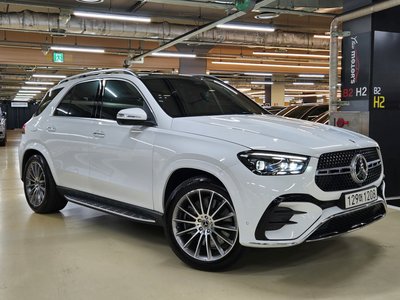 2025 Mercedes-BENZ GLE — миниатюра 13