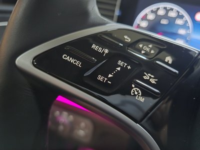 2025 Mercedes-BENZ GLE — миниатюра 19
