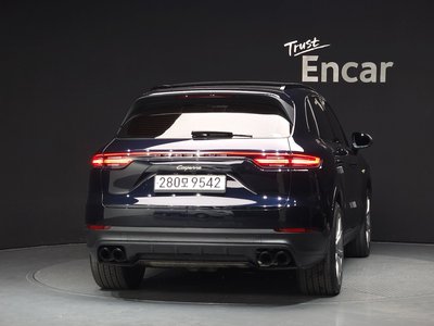 PORSCHE CAYENNE - 3